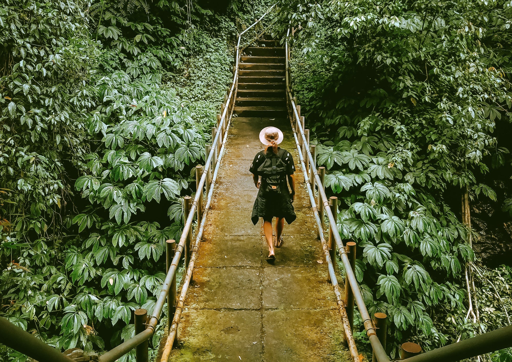 Managing Your Period While Travelling on Holiday | The Period Co.